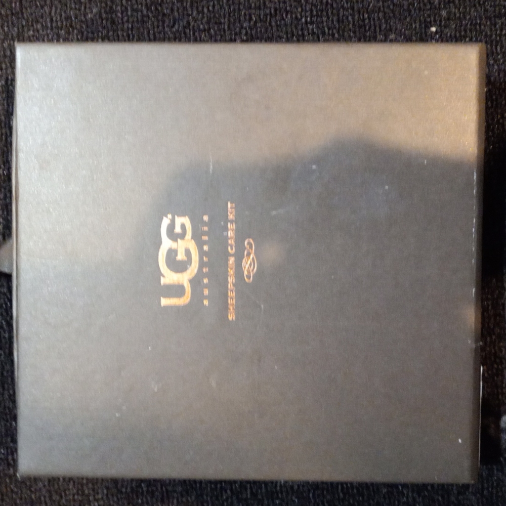 UGG Cleaner, Conditioner, Protector, & Brush